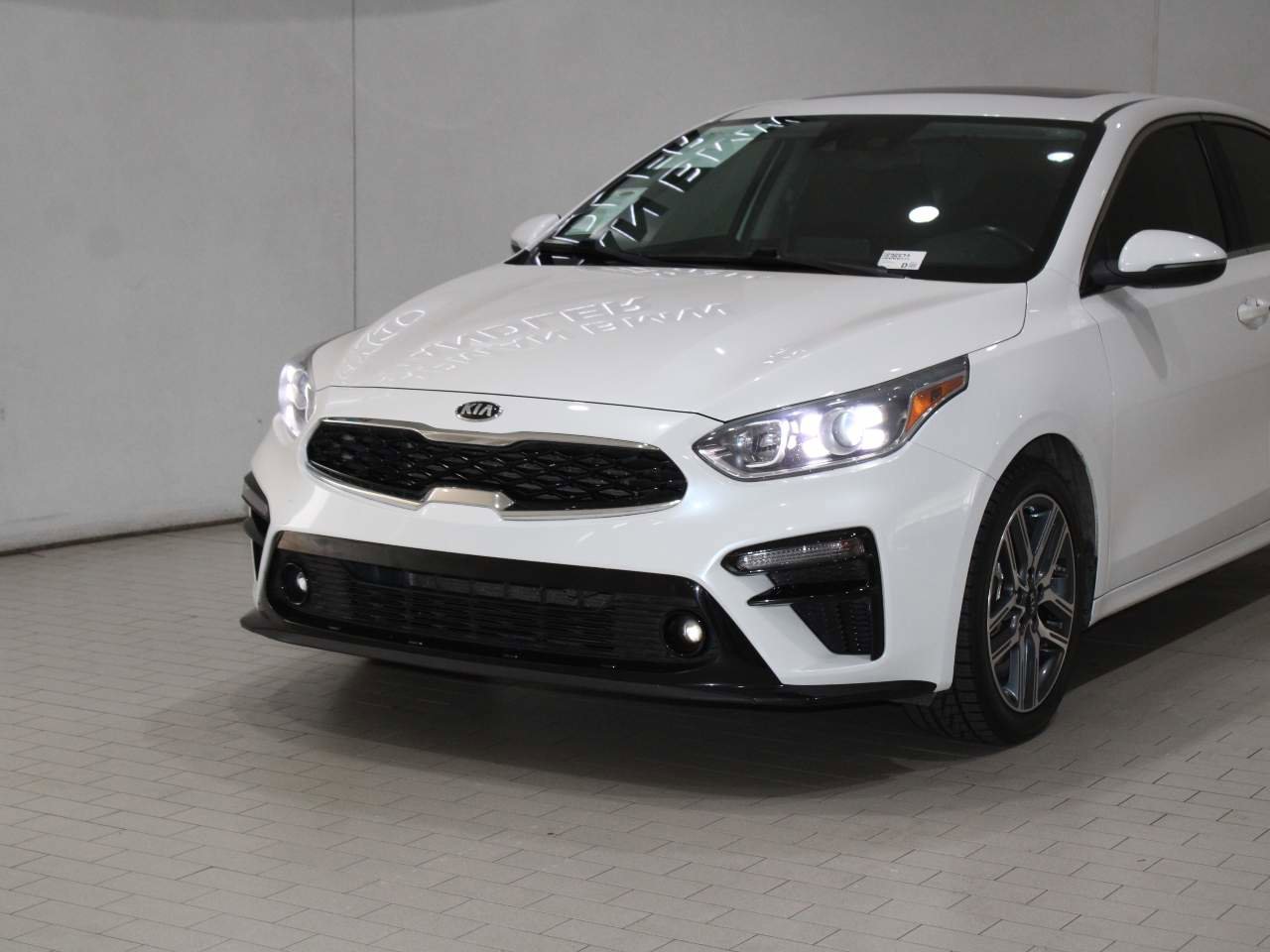 Used 2021 Kia Forte EX FWD image 2