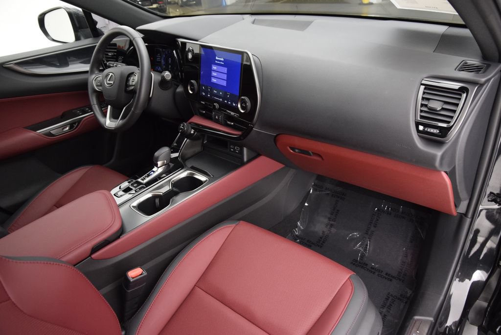 Used 2025 Lexus NX 250 FWD image 16