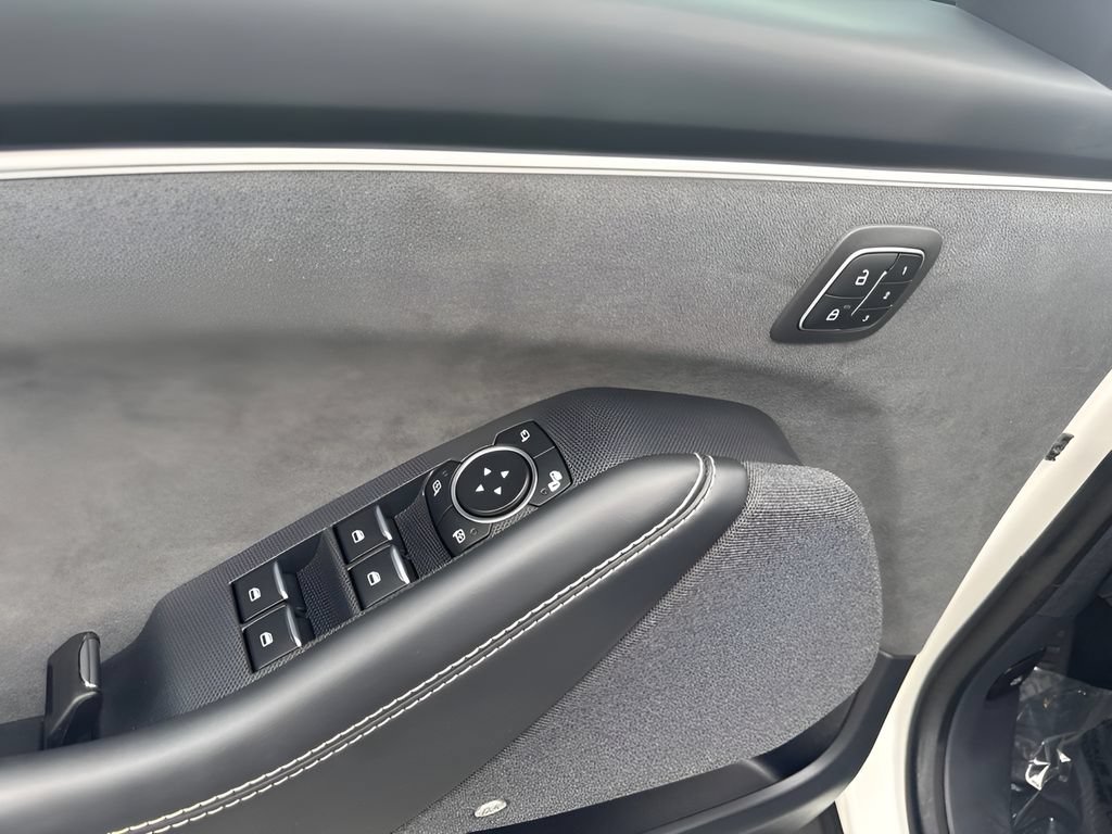 Used 2025 Ford Mustang Mach-E GT AWD/4WD image 19