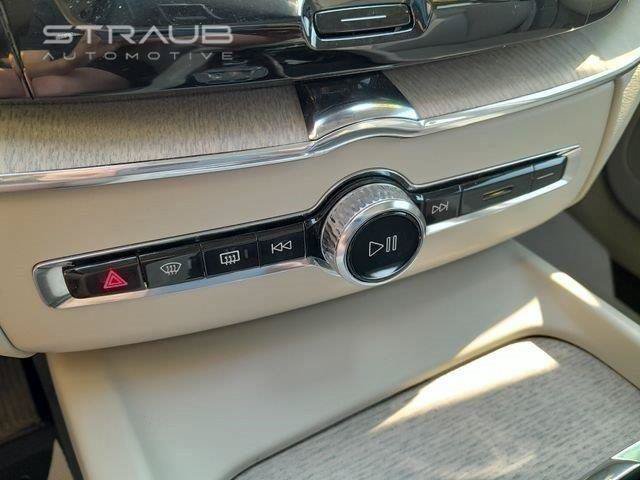 Used 2021 Volvo XC60 T8 Inscription w/ Advanced Package AWD/4WD image 24