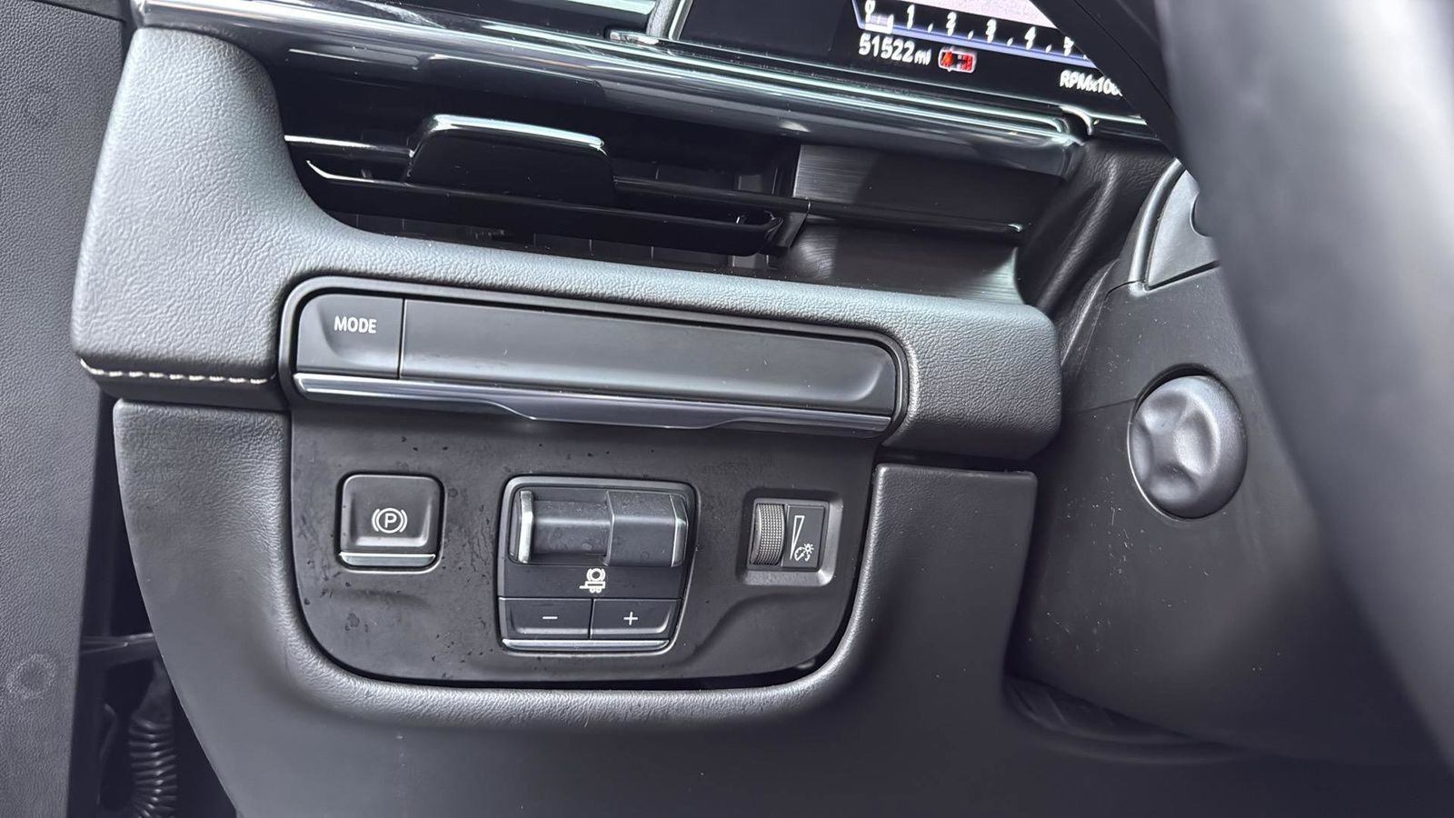 Used 2022 Cadillac Escalade Sport w/ Heavy-Duty Trailer Package image 18