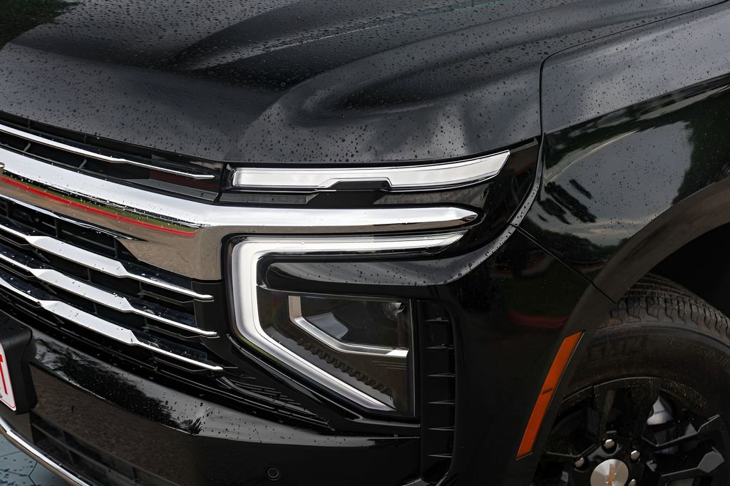 Used 2025 Chevrolet Tahoe LT image 3