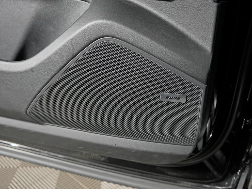 Certified 2024 Porsche Cayenne AWD/4WD image 20
