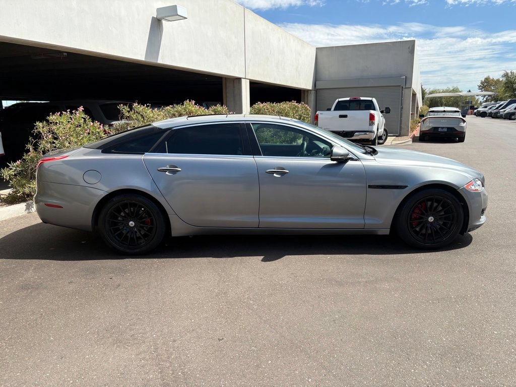 Used 2012 Jaguar XJ L RWD image 4
