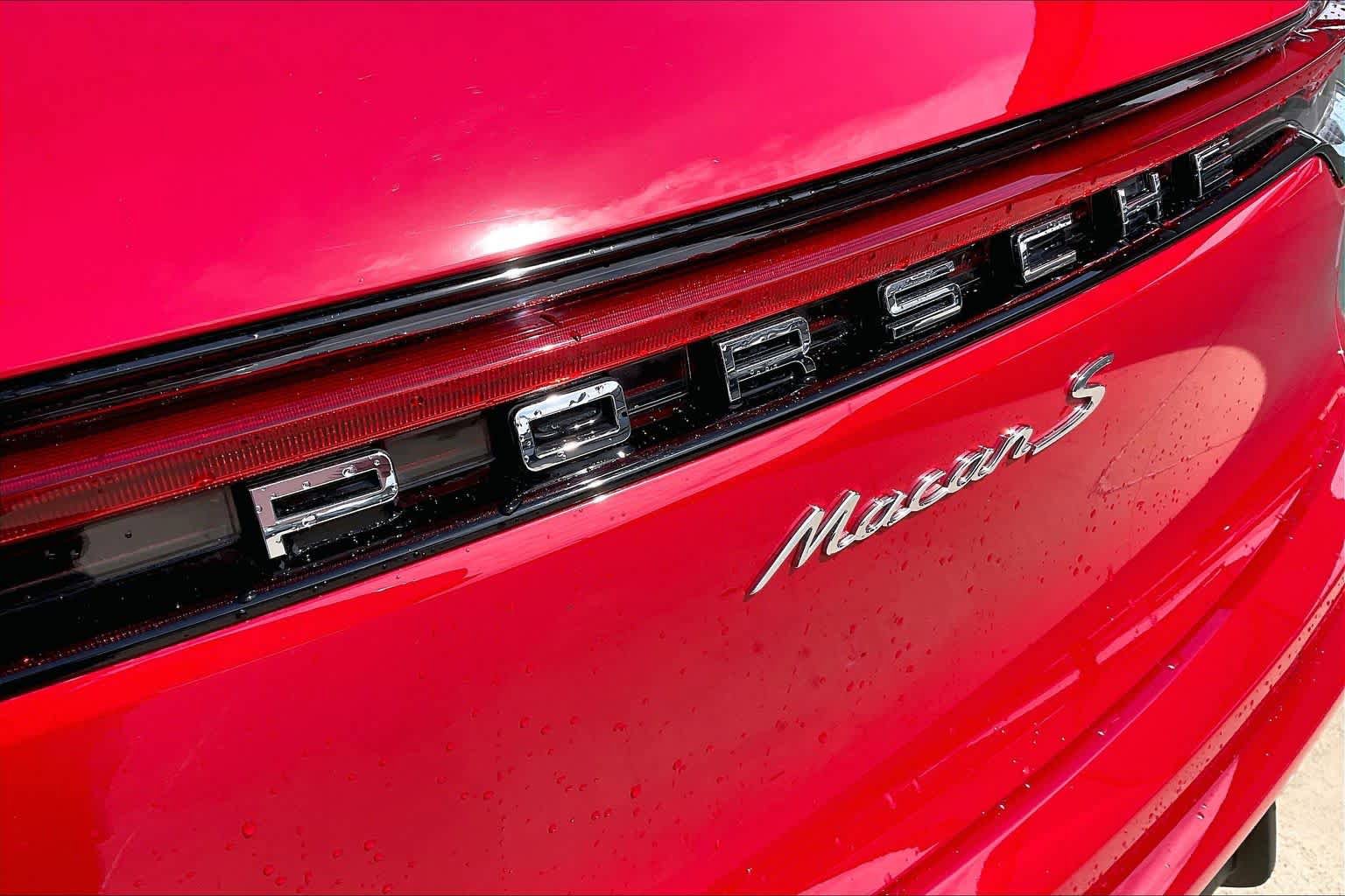 Used 2025 Porsche Macan S image 10