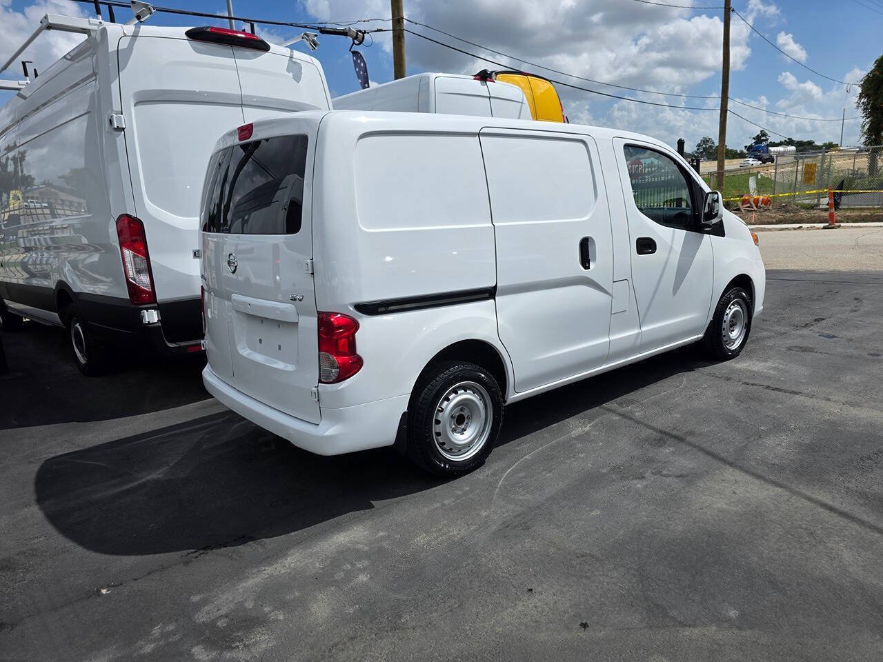 Used 2019 Nissan NV200 SV w/ Back Door Glass Package FWD image 7