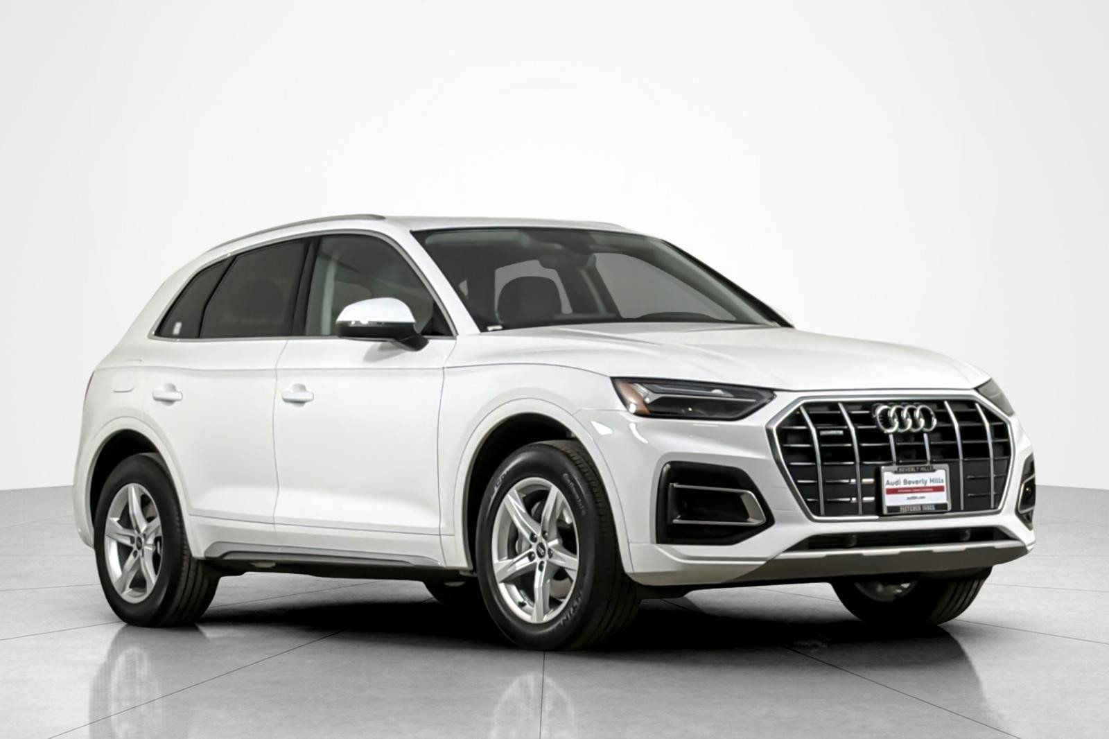 Used 2023 Audi Q5 2.0T Premium w/ Convenience Package image 7