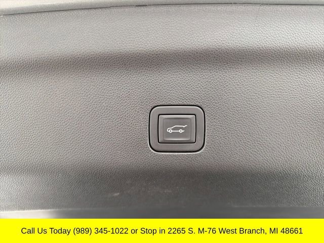 Used 2025 Chevrolet Tahoe High Country image 41