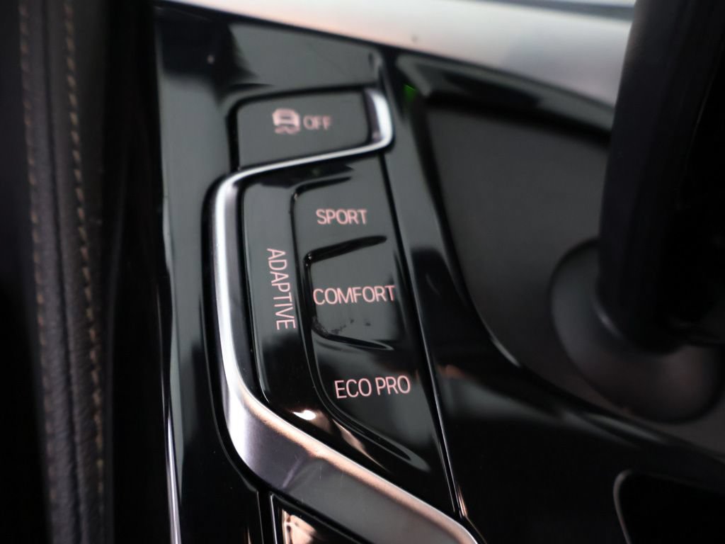 Used 2023 BMW M550i xDrive w/ Executive Package AWD/4WD image 59