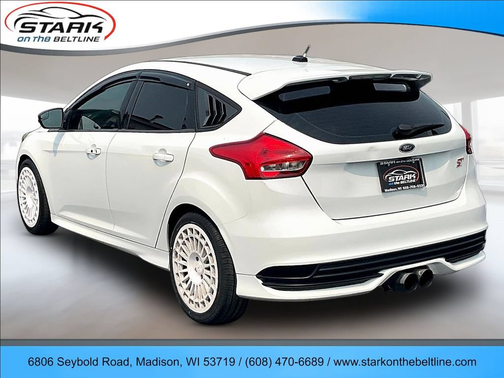 Used 2016 Ford Focus ST w/ Equipment Group 401A FWD image 4