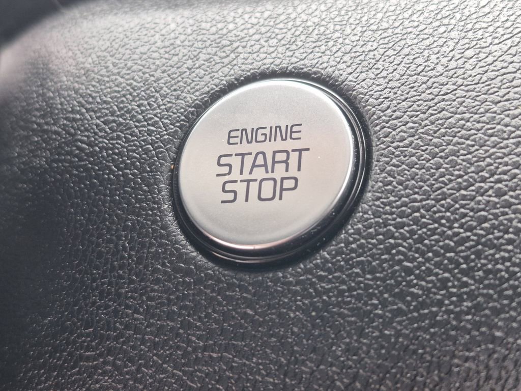 Certified 2023 Kia Sorento S image 27