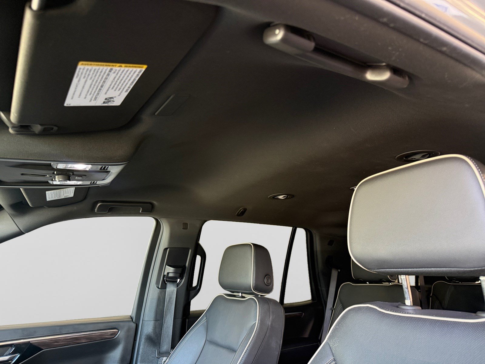 Used 2025 Chevrolet Tahoe Premier AWD/4WD image 22