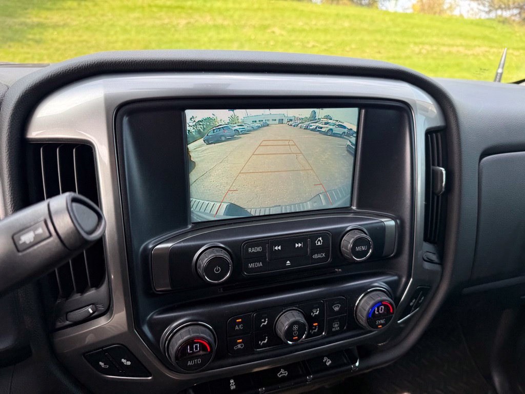Used 2018 Chevrolet Silverado 1500 LT w/ All Star Edition AWD/4WD image 10