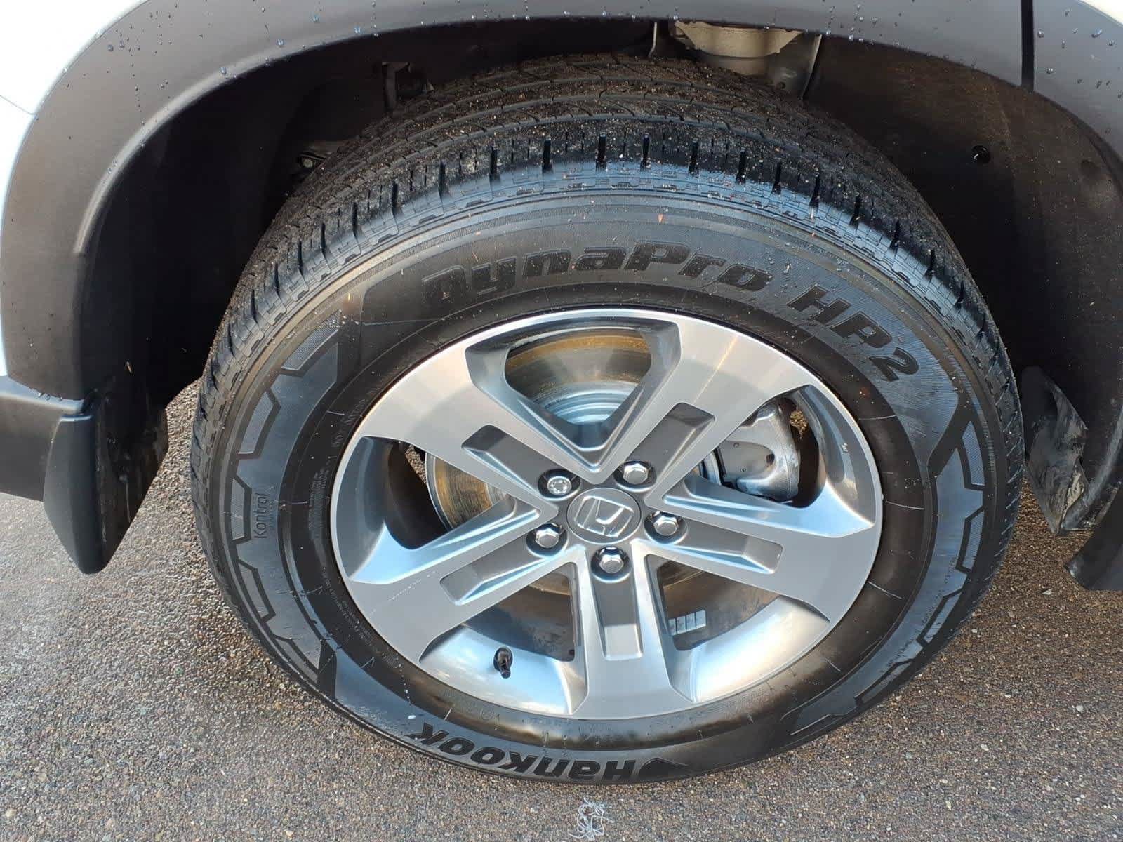 Used 2025 Honda Pilot EX-L image 8