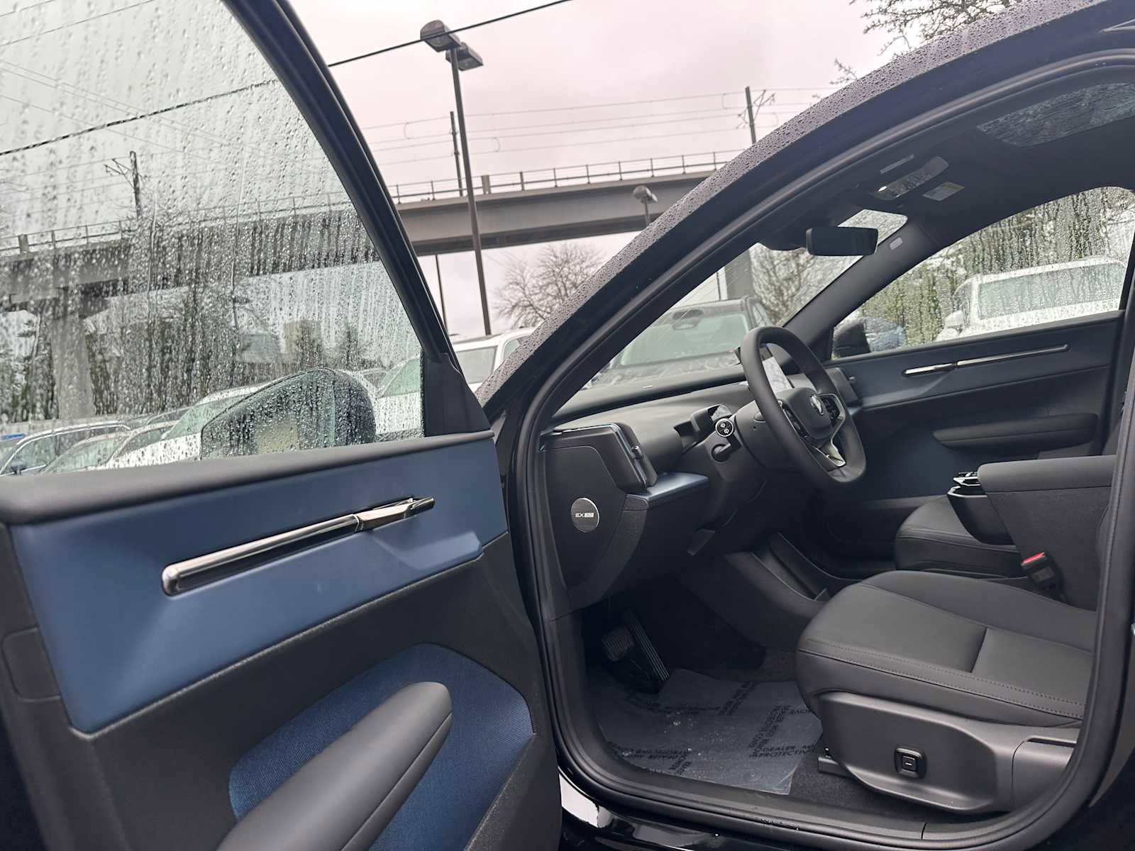 New 2026 Volvo EX30 Ultra w/ Protection Package image 20