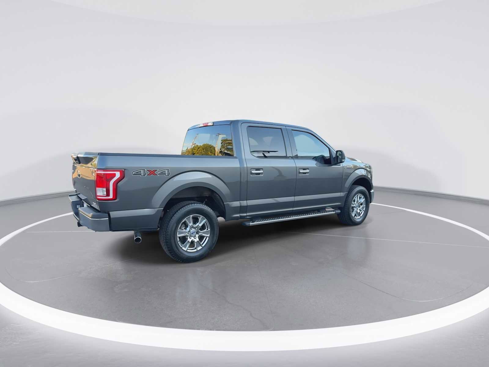 Used 2016 Ford F150 XLT w/ Equipment Group 301A Mid image 8