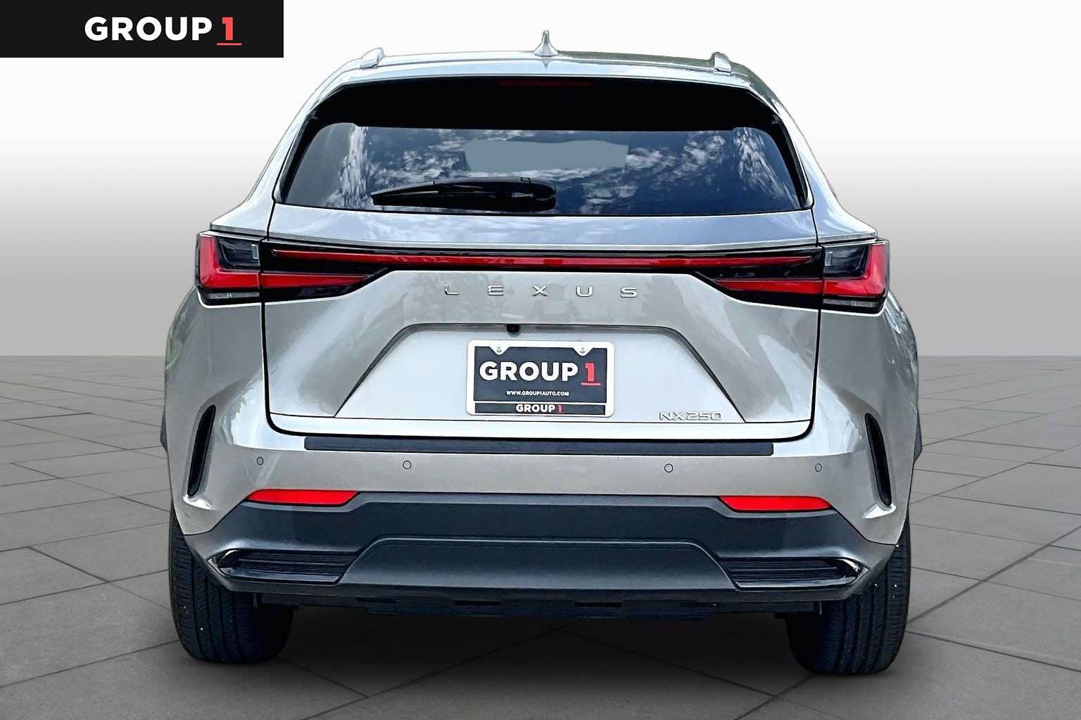 Used 2024 Lexus NX 250 FWD image 5