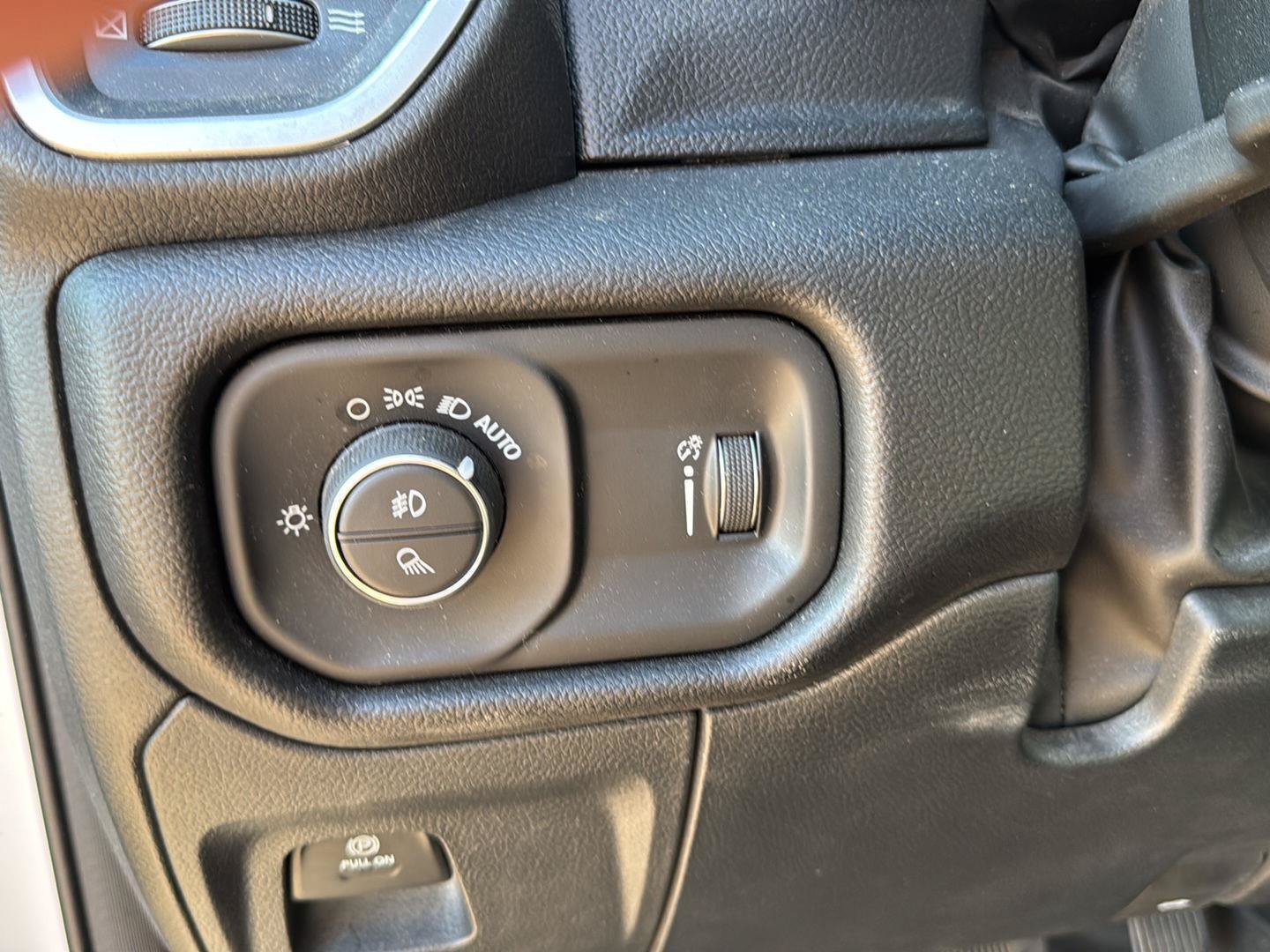 Used 2023 RAM 1500 Big Horn AWD/4WD image 13
