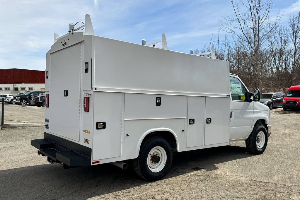 New 2025 Ford E-350 and Econoline 350 Super Duty w/ Power Equipment Group RWD image 3