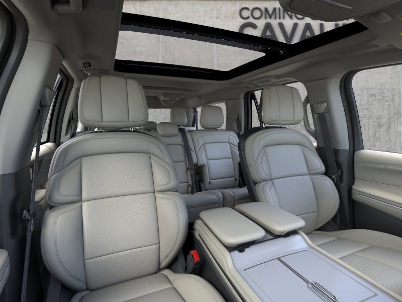 New 2026 Lincoln Navigator L Reserve AWD/4WD image 10