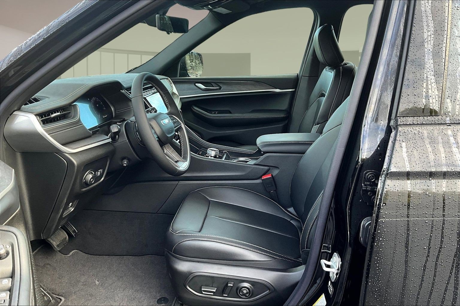 New 2025 Jeep Grand Cherokee L Limited w/ Luxury Tech Group II image 23