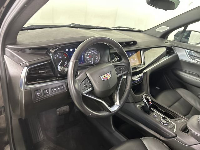 Used 2022 Cadillac XT6 Premium Luxury w/ Technology Package image 13