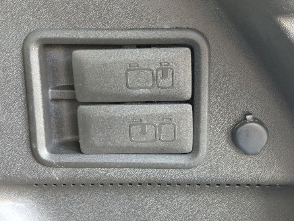 Used 2019 Chevrolet Equinox Premier image 13