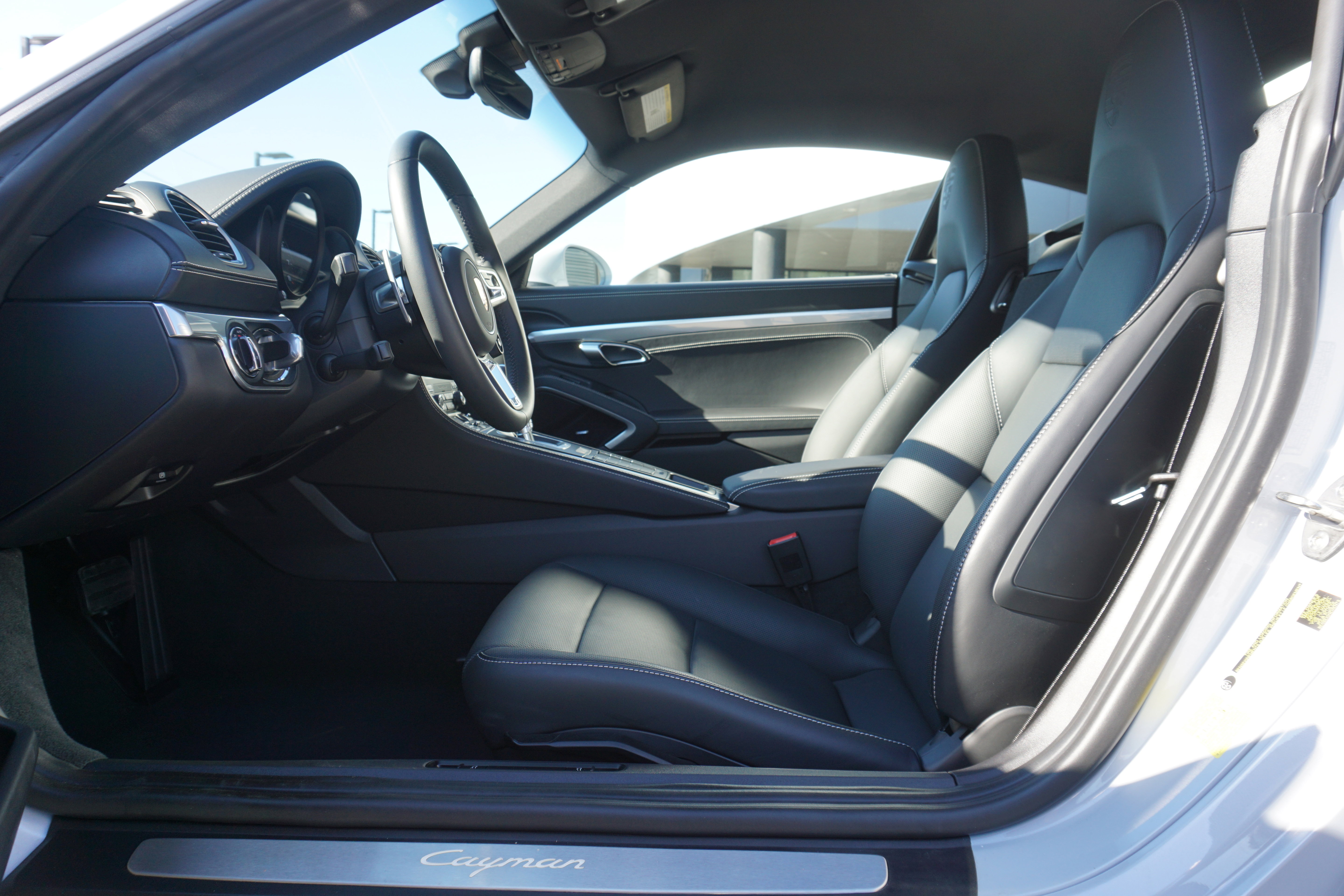 Certified 2024 Porsche 718 Cayman RWD image 5