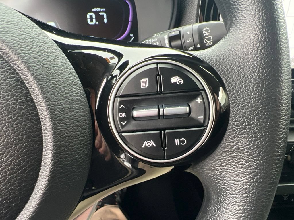 Certified 2023 Kia Soul S FWD image 57
