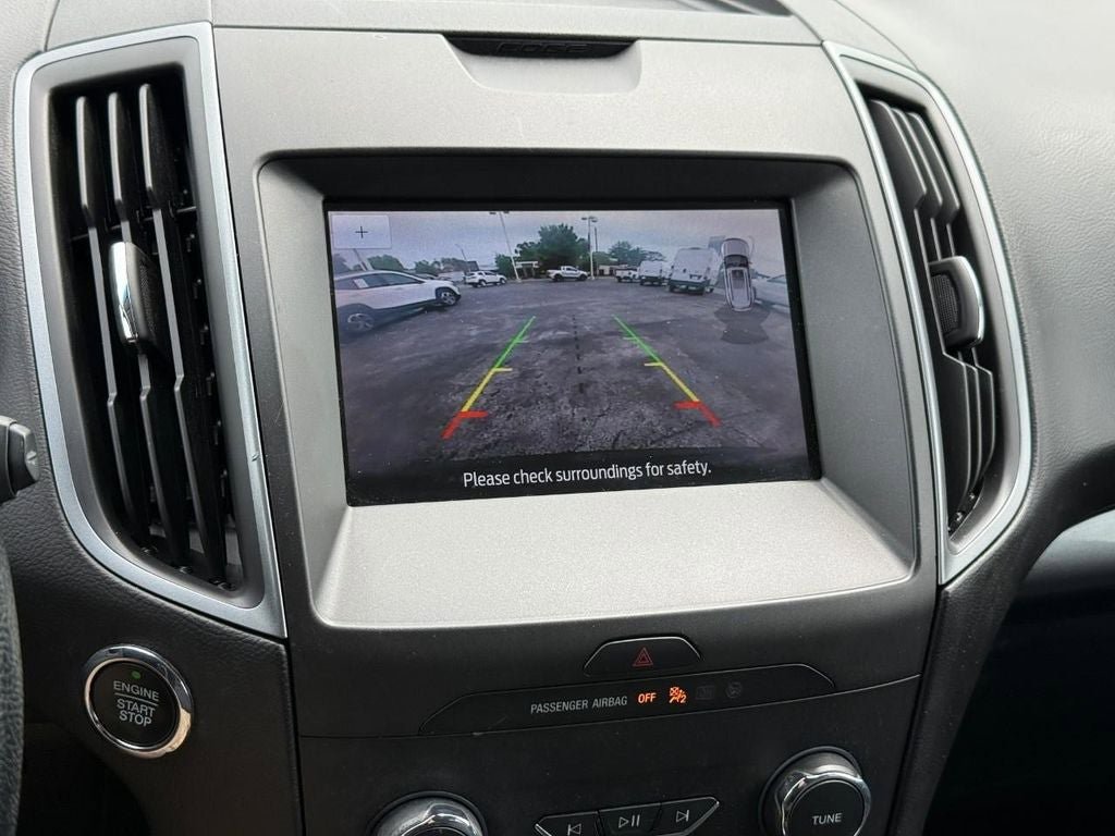 Used 2020 Ford Edge SE w/ Cargo Accessory Package FWD image 25