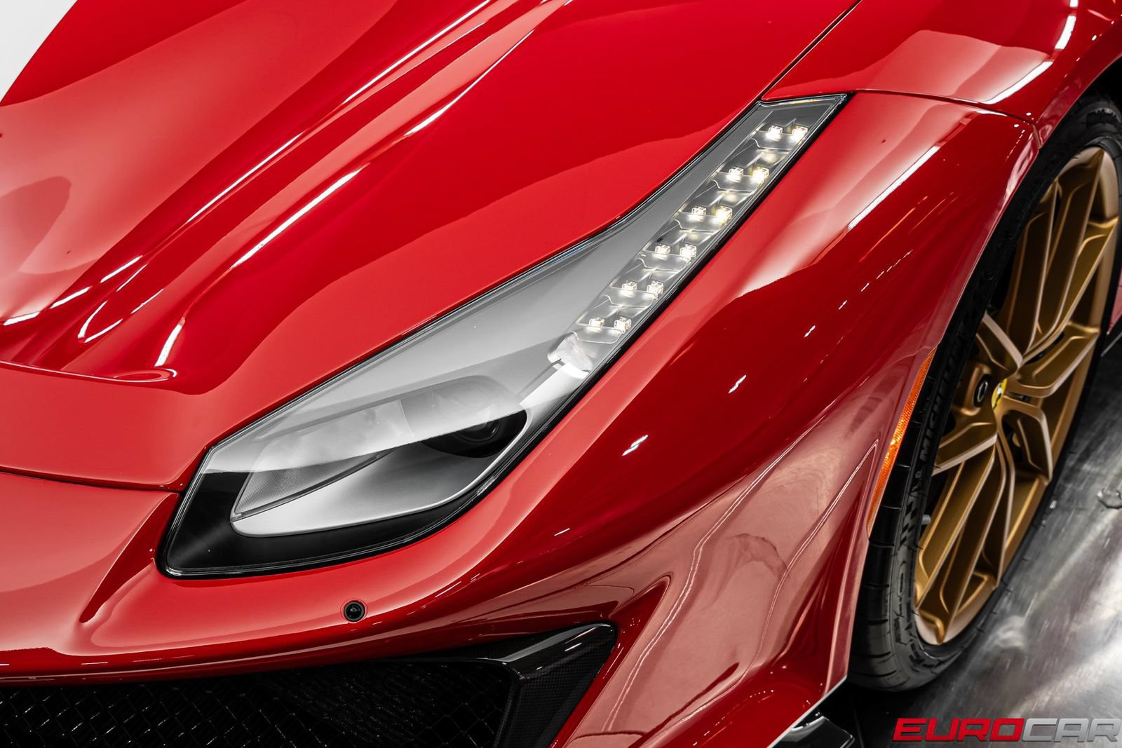 Used 2020 Ferrari 488 Pista Coupe RWD image 13