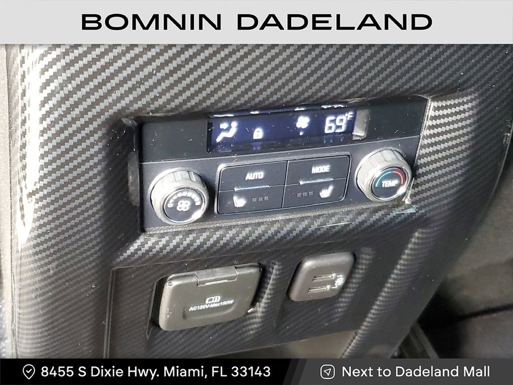 Used 2021 Chevrolet Traverse Premier image 14