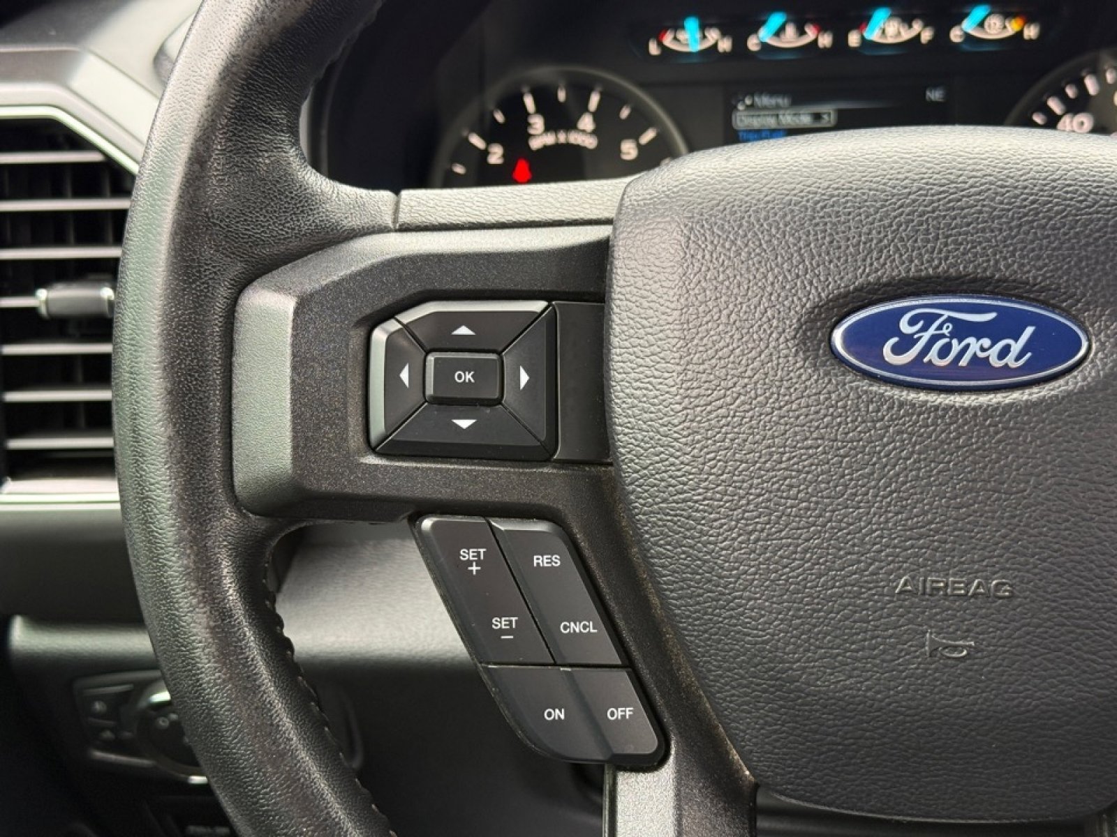 Used 2020 Ford F150 XLT w/ Equipment Group 302A Luxury image 21