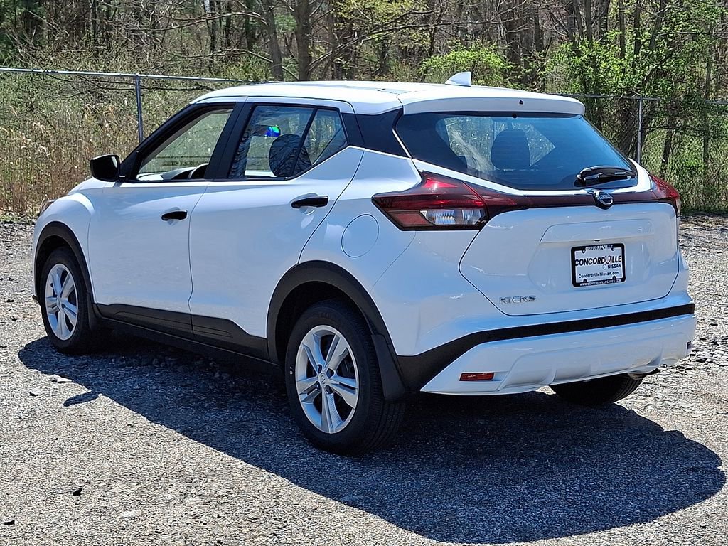 Used 2025 Nissan Kicks Play S image 4