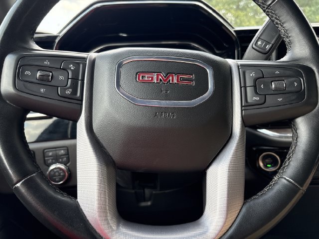 Used 2025 GMC Sierra 1500 SLT RWD image 9