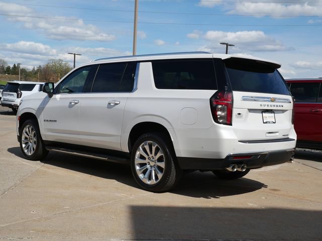 Used 2023 Chevrolet Suburban Premier w/ Advanced Technology Package AWD/4WD image 5