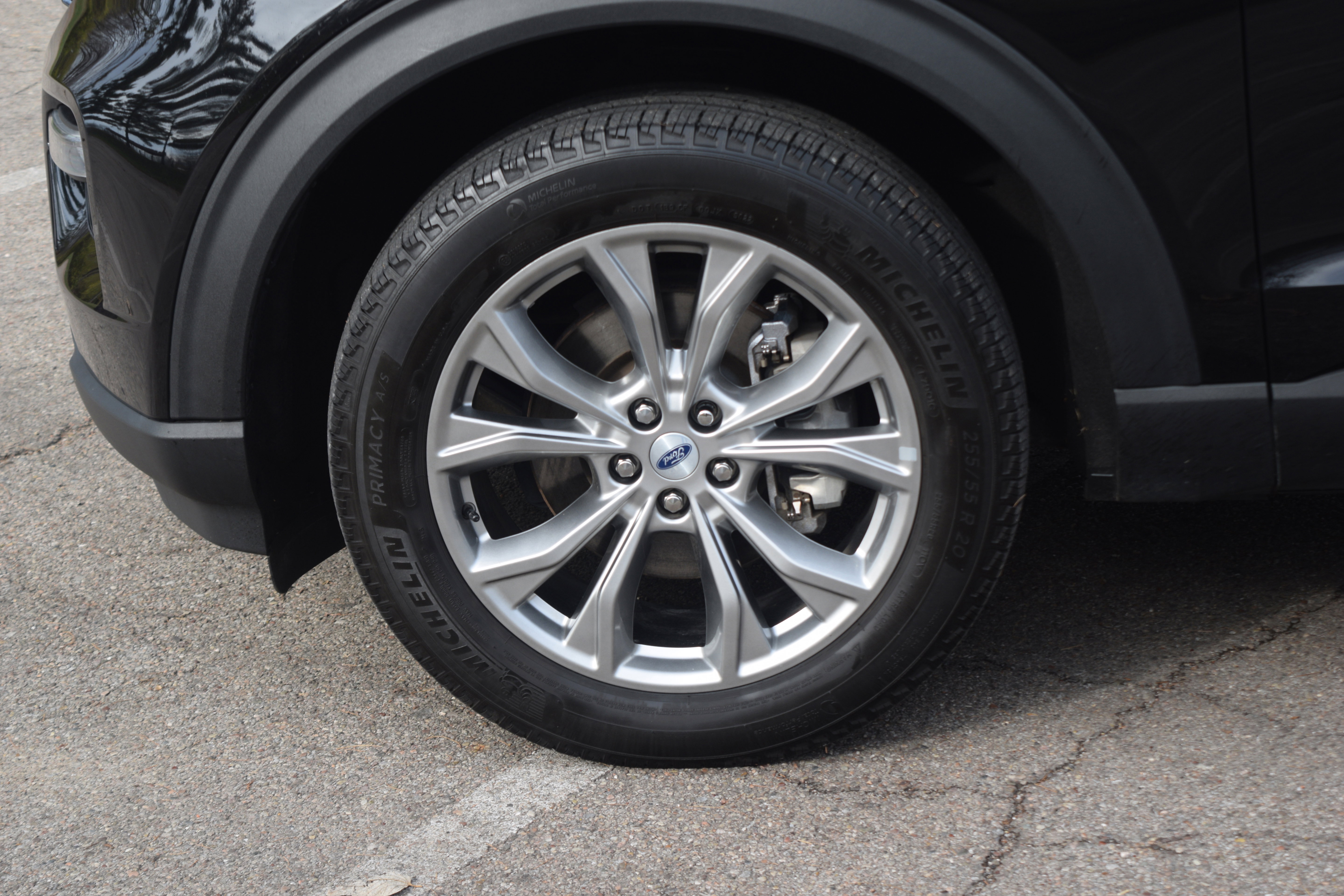 Used 2023 Ford Explorer XLT w/ Equipment Group 202A image 29