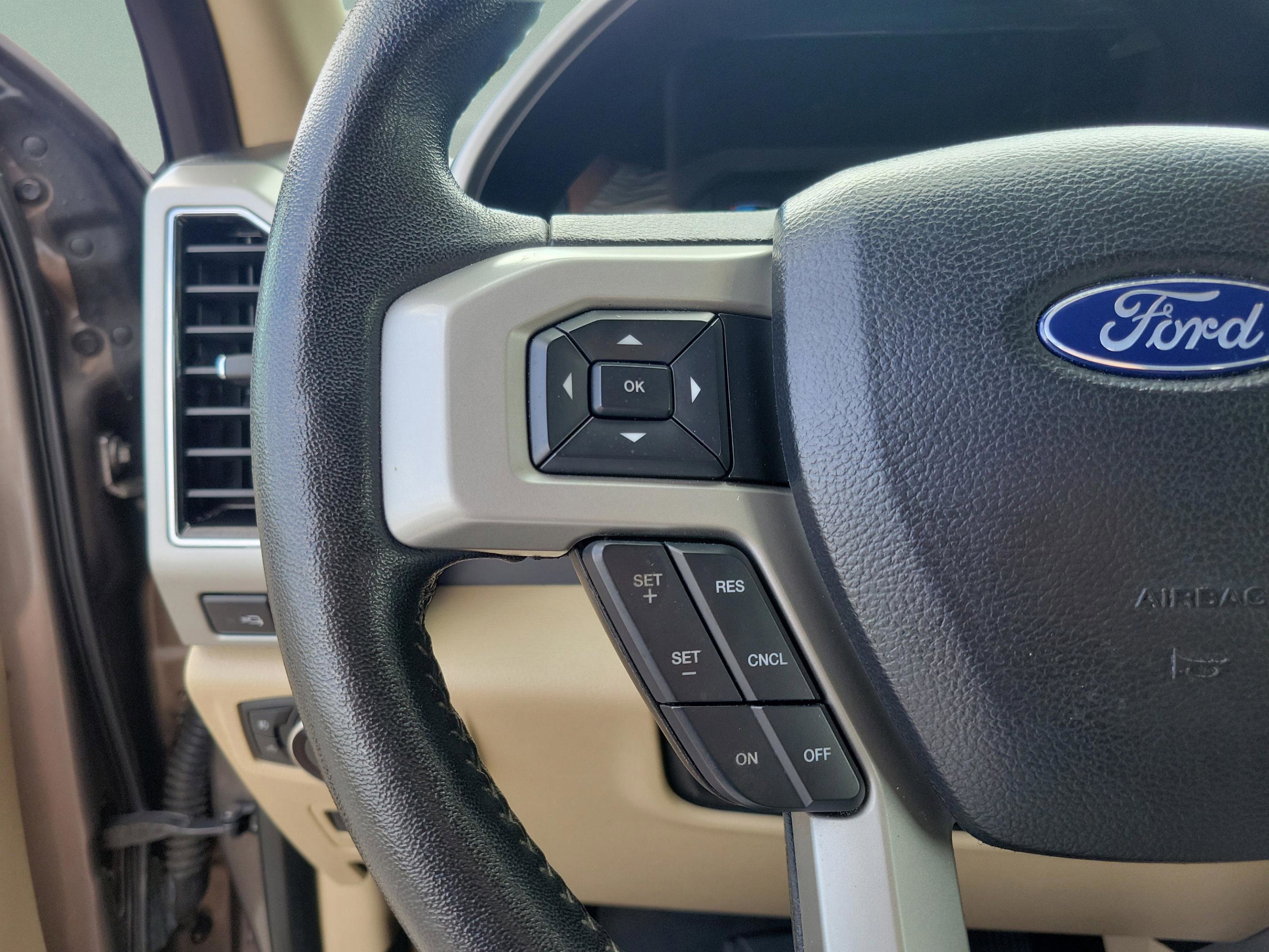 Used 2019 Ford F250 Lariat w/ Lariat Ultimate Package AWD/4WD image 21