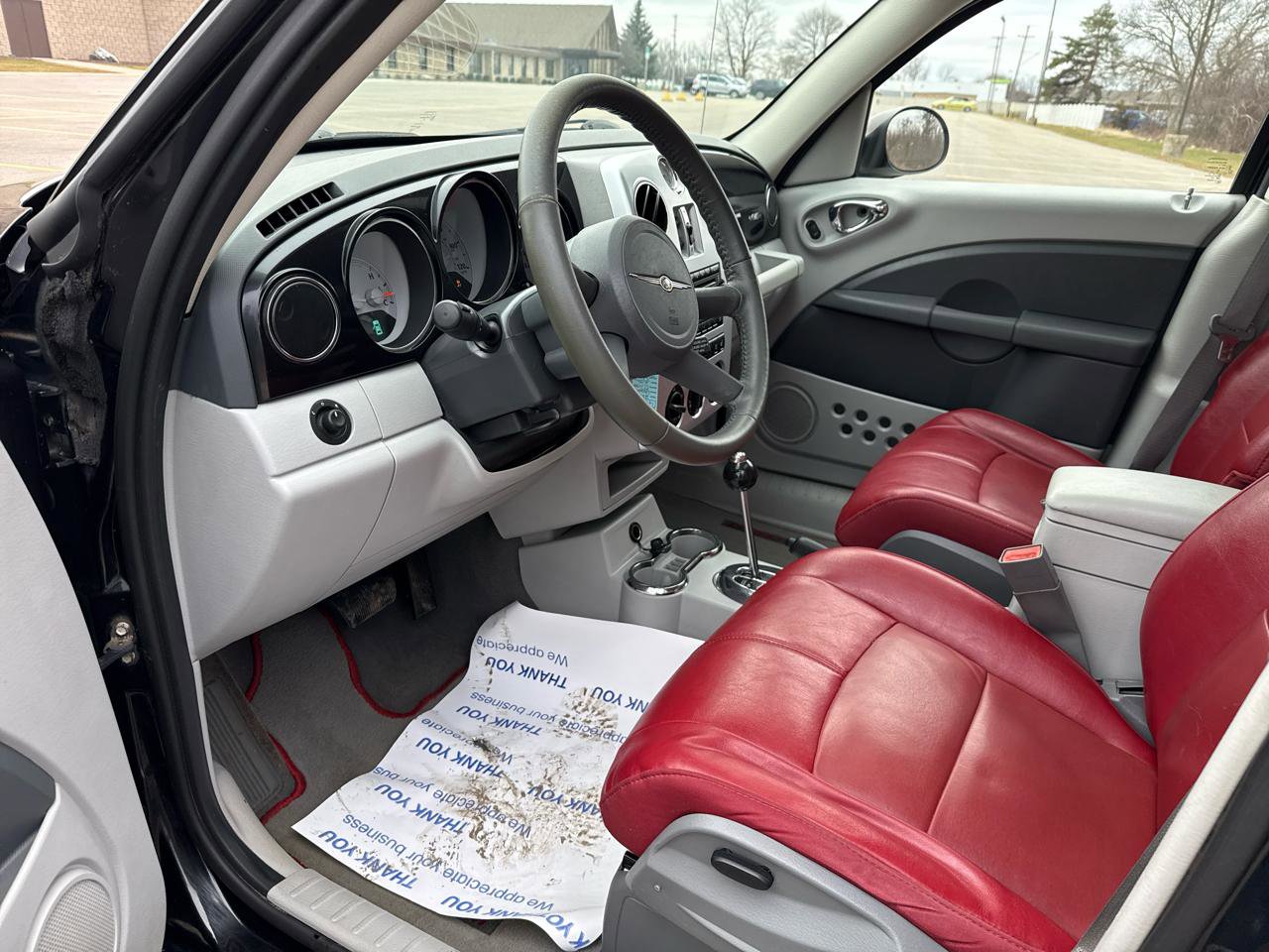 Used 2010 Chrysler PT Cruiser w/ PT Cruiser Couture Edition FWD image 10