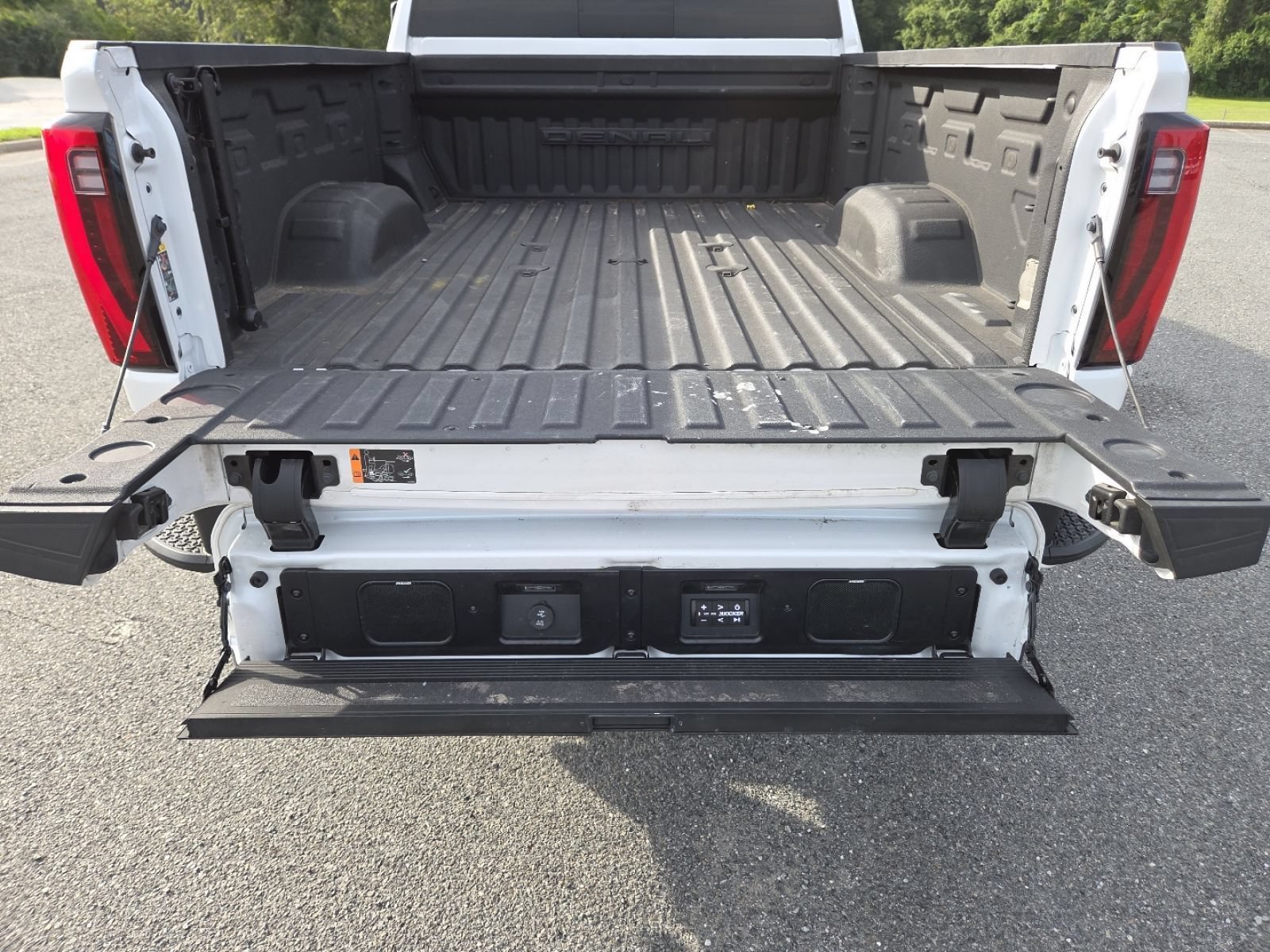 Used 2024 GMC Sierra 2500 Denali Ultimate w/ Max Trailering Package AWD/4WD image 26