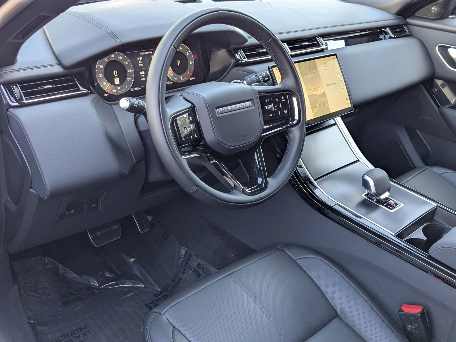 New 2026 Land Rover Range Rover Velar Dynamic SE image 3