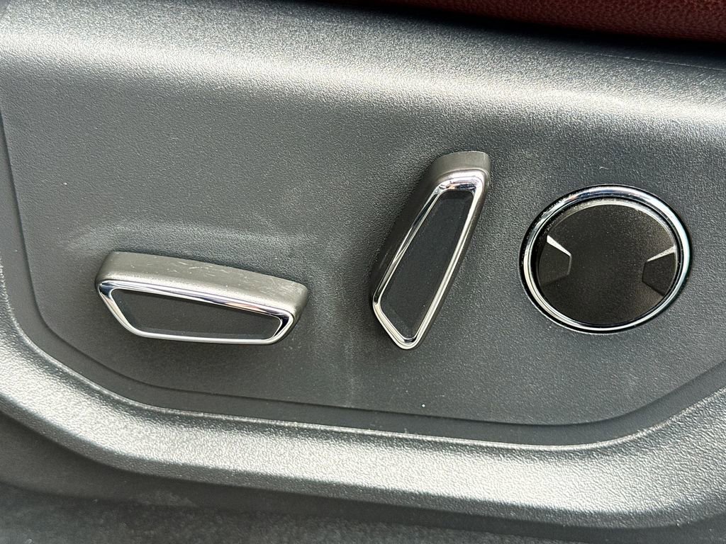 Used 2024 Ford Expedition Limited image 26