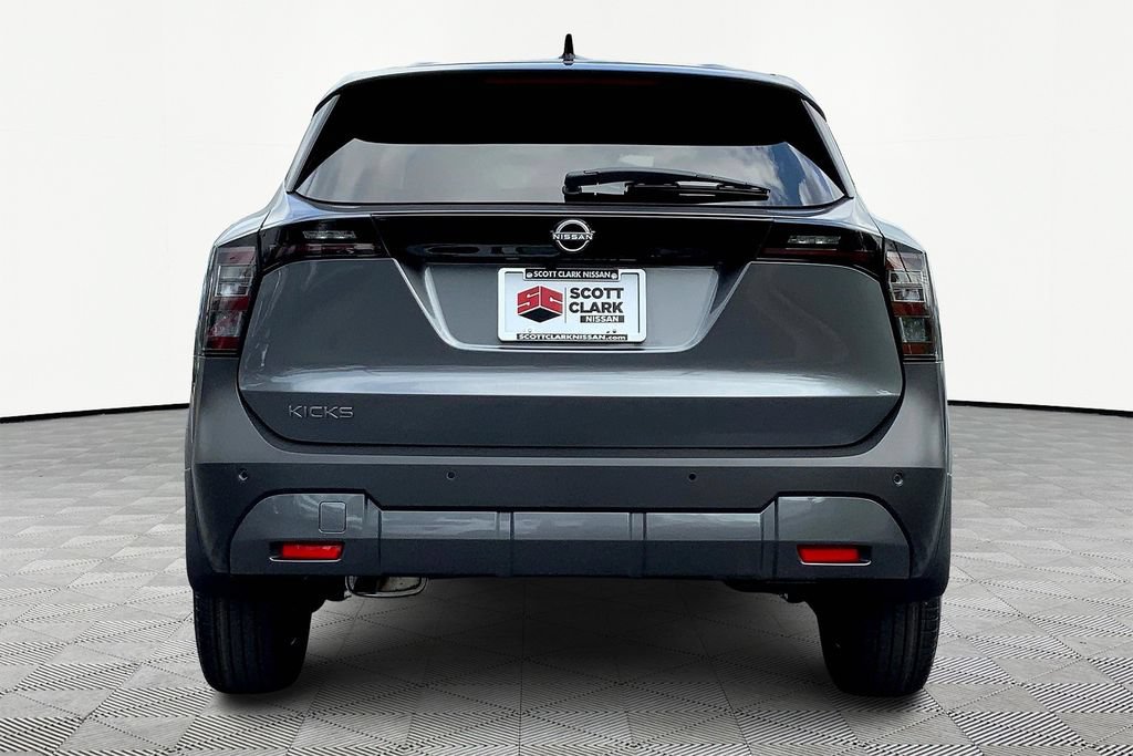 Used 2026 Nissan Kicks SV FWD image 4
