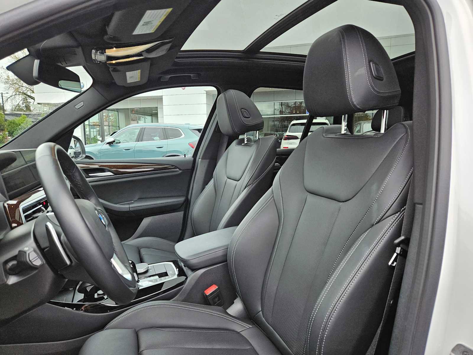 Used 2024 BMW X3 xDrive30i image 25