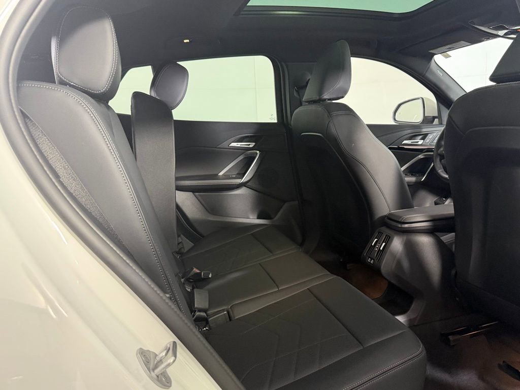 Used 2025 BMW X2 xDrive28i w/ Convenience Package image 30