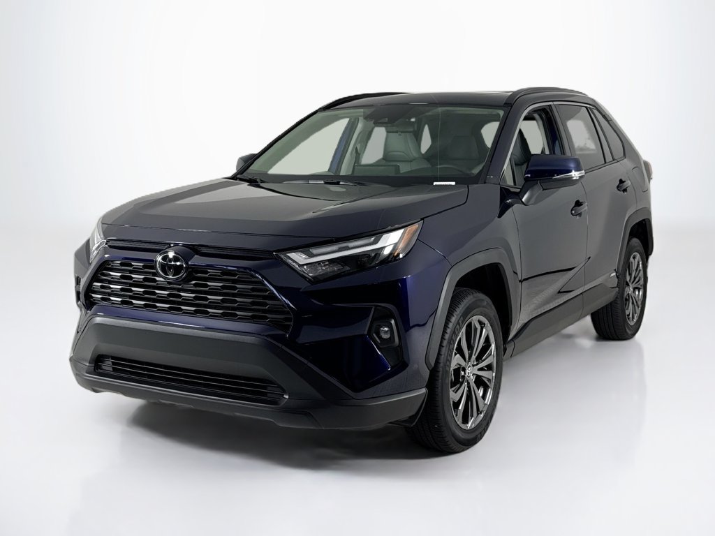 Used 2025 Toyota RAV4 XLE Premium w/ Weather Package AWD/4WD image 1