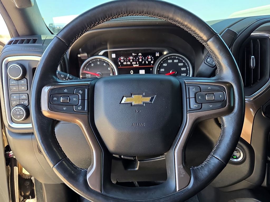 Used 2019 Chevrolet Silverado 1500 High Country w/ Technology Package AWD/4WD image 21