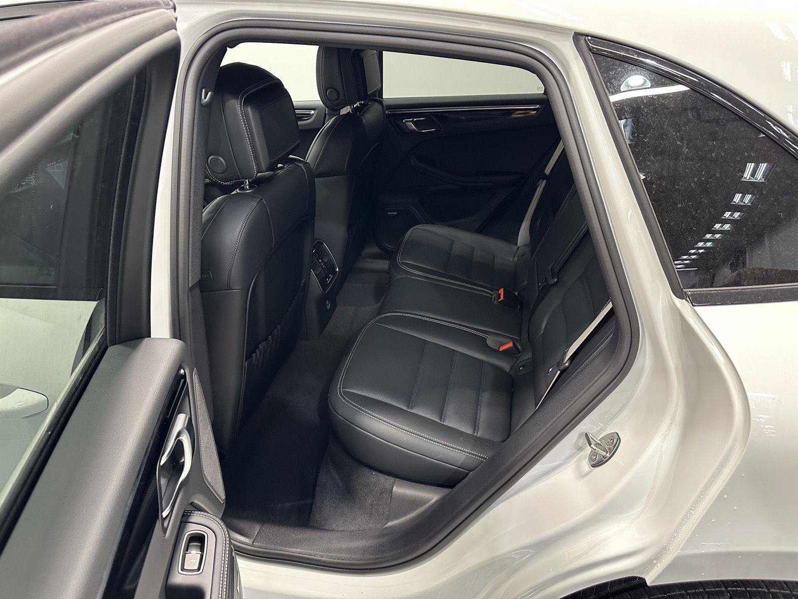 New 2026 Porsche Macan S AWD/4WD image 34