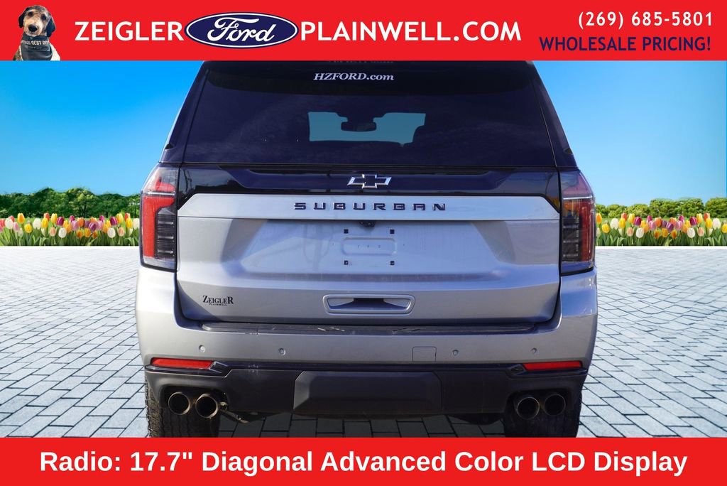 Used 2025 Chevrolet Suburban Z71 image 6