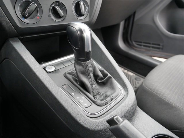 Used 2015 Volkswagen Jetta S image 30